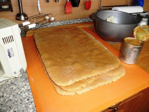 Medové rezy skoro ako Marlenka (fotorecept) - obrázok 4