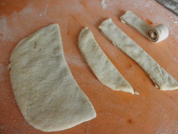 Kreatívne pečivo - muffinové slimáky s Nutellou (fotorecept) - obrázok 12