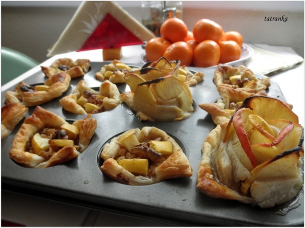 Jablkové ruže v lístkovom ceste (fotorecept) - obrázok 4