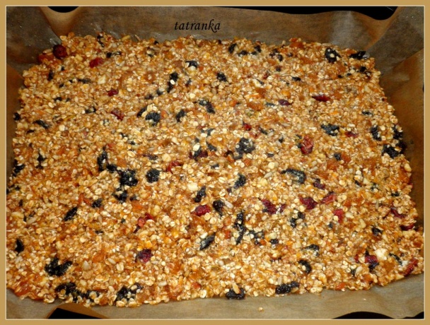 Tyčinky zo sušeného ovocia a orechov (fotorecept) - obrázok 13