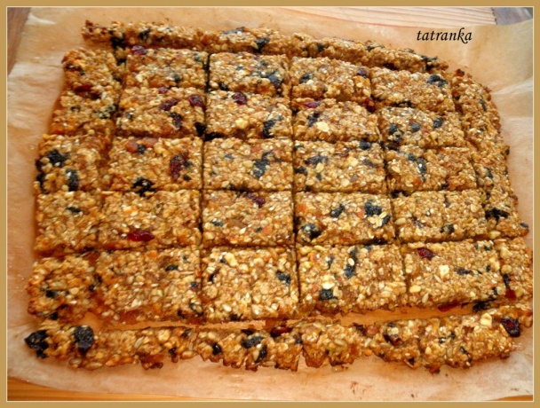 Tyčinky zo sušeného ovocia a orechov (fotorecept) - obrázok 14
