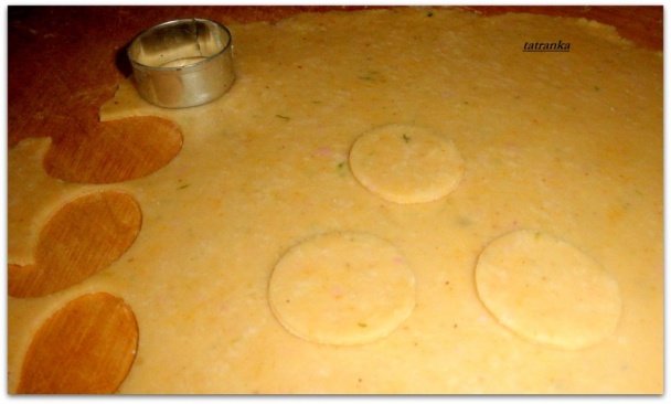 Slané syrovo-šunkové krekry (fotorecept) - obrázok 8