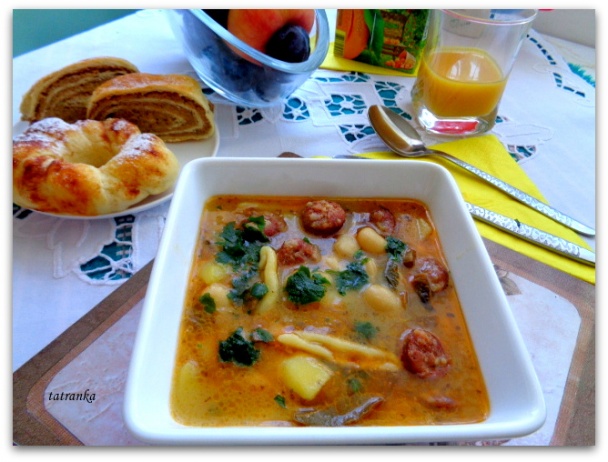 Kubo - fazuľová polievka s hubami - obrázok 5