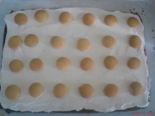 Tvarohovo-jahodový rez s kávou - obrázok 5