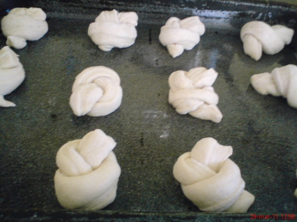 Cesnakový uzol so šunkovo-nivovým šalátom (fotorecept) - obrázok 4