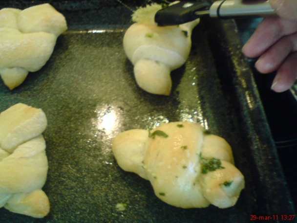 Cesnakový uzol so šunkovo-nivovým šalátom (fotorecept) - obrázok 6