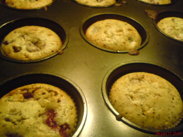 Makovo-malinové muffiny (fotorecept) - obrázok 2