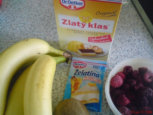 Tvarohová zebra torta s ovocím (fotorecept) - obrázok 7