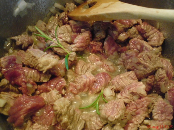 Guláš s bolonskou omáčkou (fotorecept) - obrázok 1