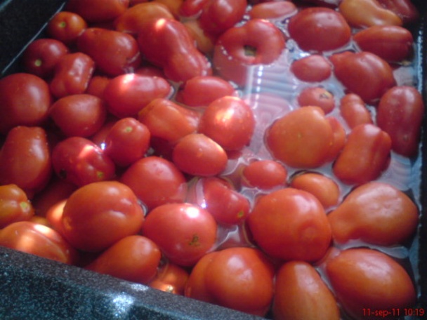 Sterilizované paradajky (fotorecept) - obrázok 1