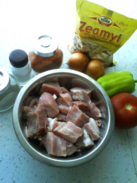 Pečený guláš (fotorecept) - obrázok 1