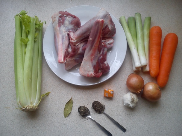 Jahňacie lýtka na zelenine - obrázok 1