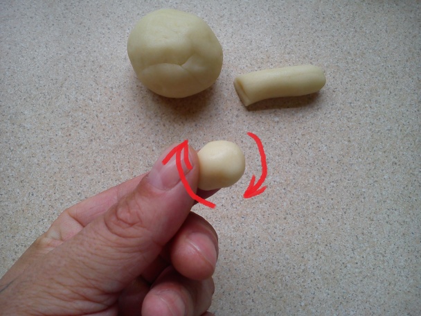 Ruže z marcipánu (fotorecept) - obrázok 1