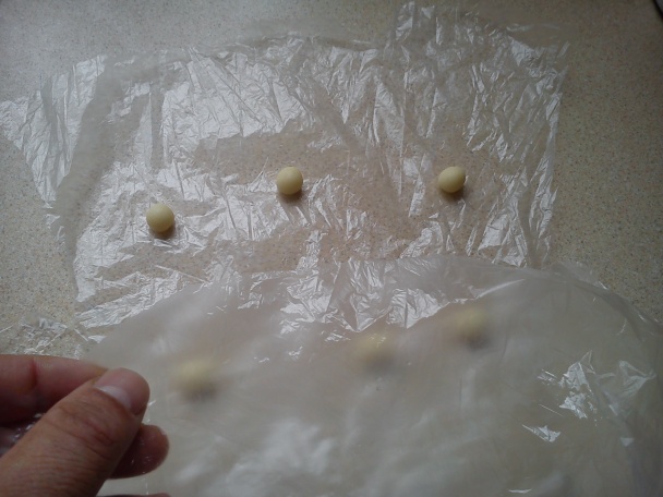 Ruže z marcipánu (fotorecept) - obrázok 5