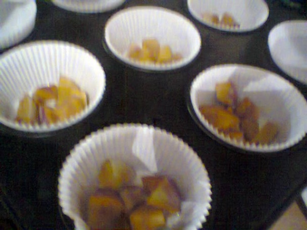 Slivky pod čokoládovým cestom (fotorecept) - obrázok 5