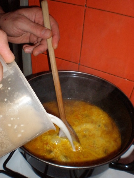 Sviečková so smotanovo syrovou omáčkou a hlivou (fotorecept) - obrázok 6