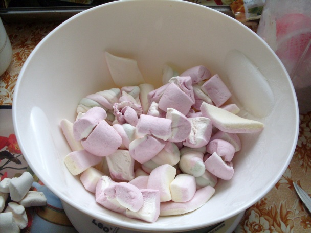 Jednoduchá narodeninová torta (fotorecept) - obrázok 10