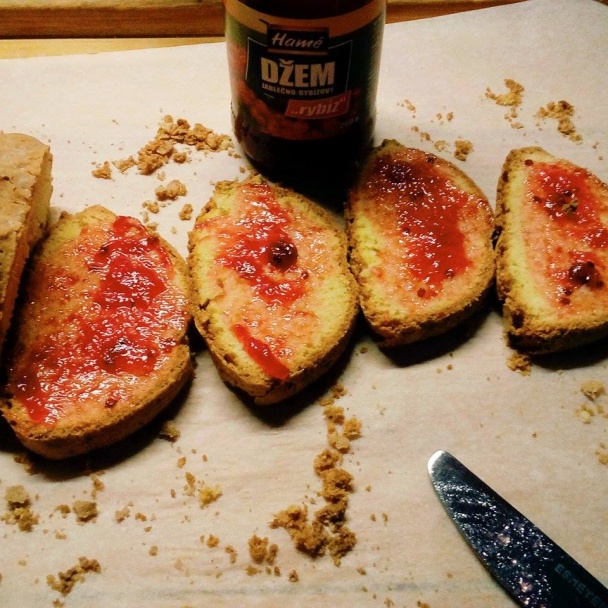 Metrový koláč bezlepkový dvojfarebný (fotorecept) - obrázok 5