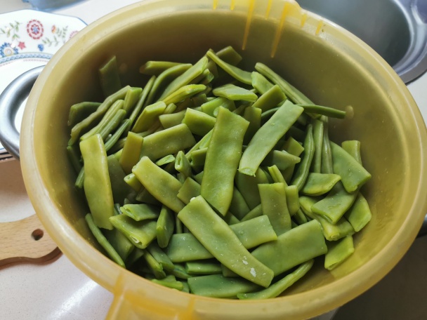 Fazuľové struky s jamón serrano (fotorecept) - obrázok 1