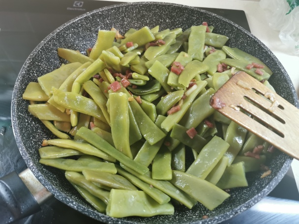 Fazuľové struky s jamón serrano (fotorecept) - obrázok 4