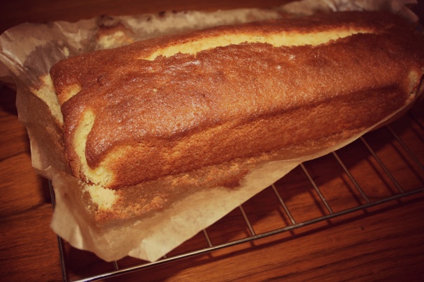 Citrónový chlebík s citrónovou polevou - obrázok 4