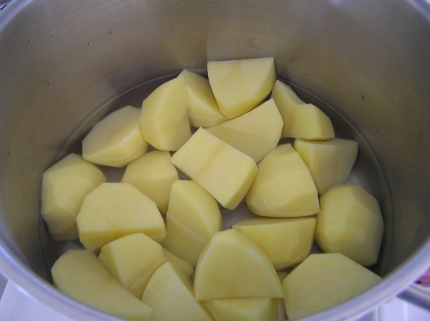 Holé zadočky v tráve (fotorecept) - obrázok 1