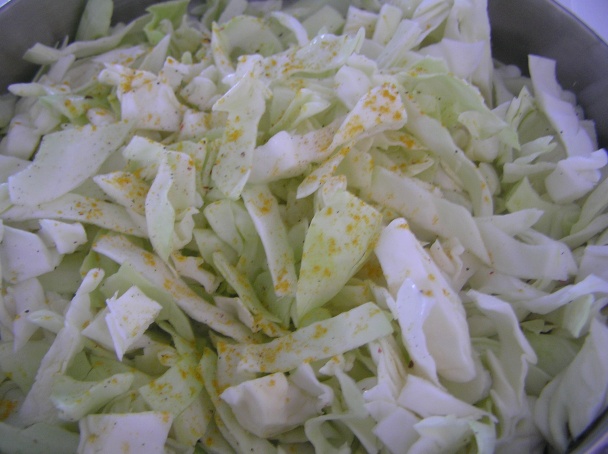 Mištičkové zemiaky, špicatá kapusta a omeletky (fotorecept) - obrázok 5