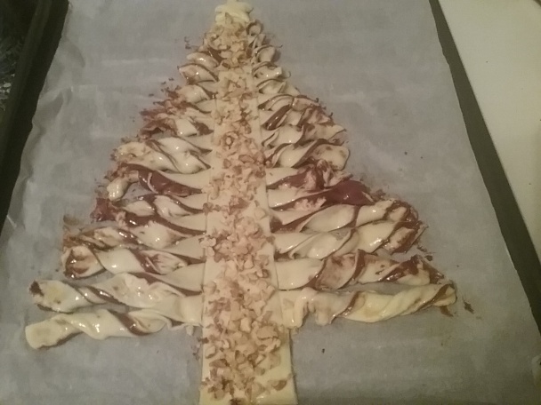 Vianočný stromček z lístkového cesta (fotorecept) - obrázok 9