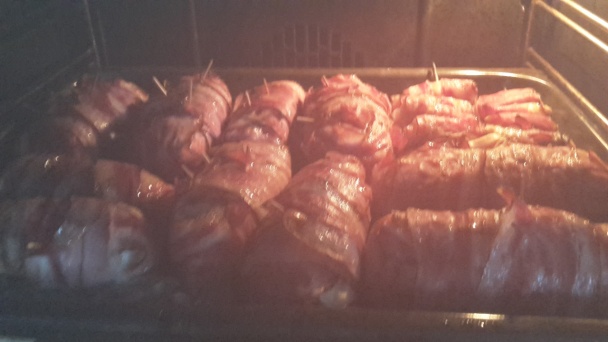 Zavináče z kuracieho mäska so slaninkou, syrom a šampiňónmi  - obrázok 2