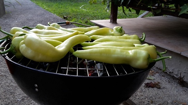 Pečené papriky v cesnakovo-octovom náleve (fotorecept) - obrázok 1