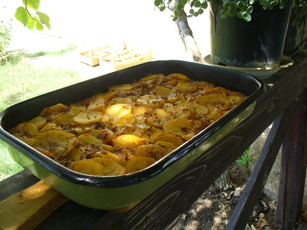 Musaka - zapekané zemiaky s mletým mäskom (fotorecept) - obrázok 4