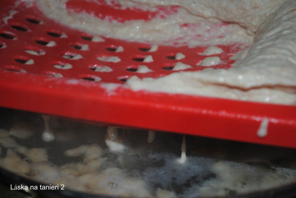 Šampiňónová omáčka so špaldovými haluškami - obrázok 2