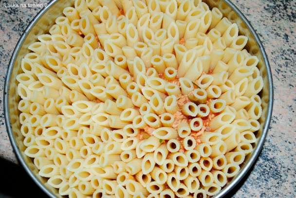Zapekané cestoviny v tortovej forme (fotorecept) - obrázok 5