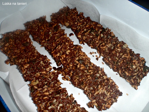 Tofu na cibuli, kurkume a ľanové krekry - obrázok 2