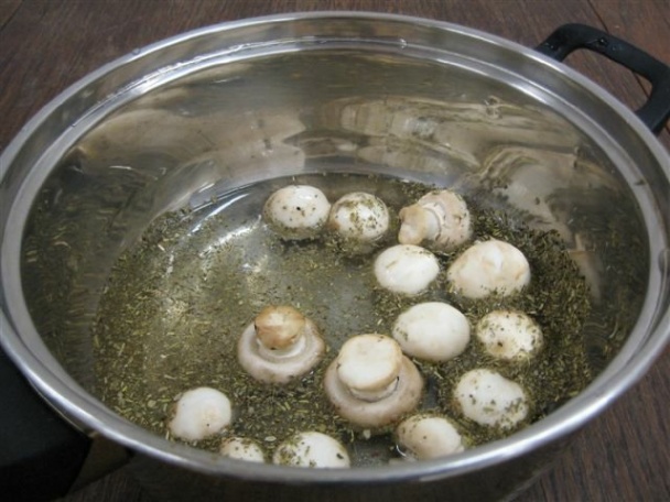 Dušené masové koule  plněné žampiony (fotorecept) - obrázok 2