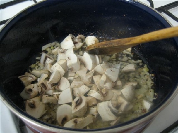 Kuřecí křídla se žampiony na víně (fotorecept) - obrázok 3