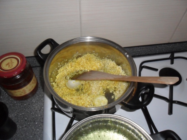 Lahodné rizoto s krabími tyčinkami - obrázok 2