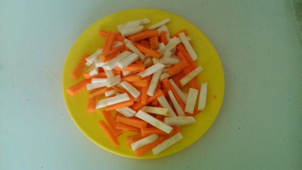 Cestovinový šalát s tofu - obrázok 1