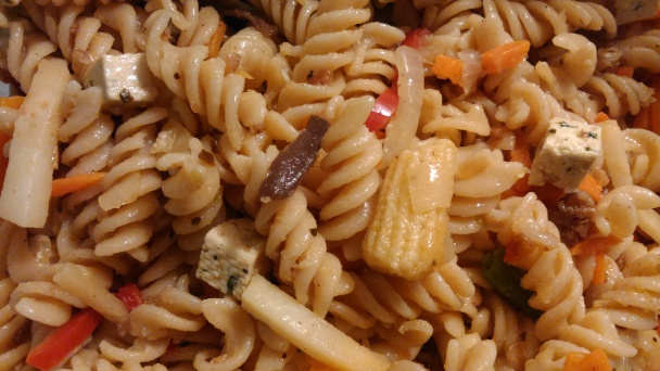 Cestovinový šalát s tofu - obrázok 4