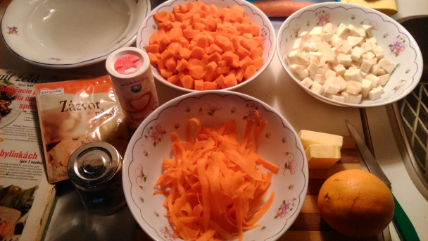 Mrkvová polievka so zázvorom - obrázok 1