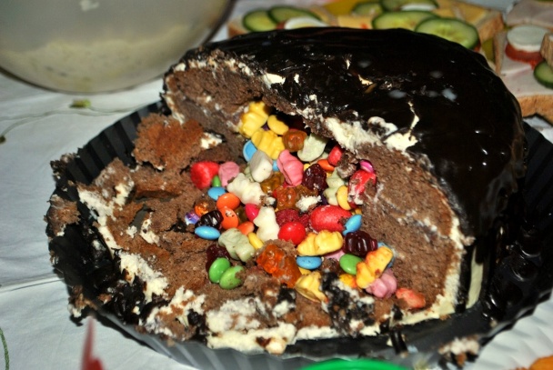 Piñata cake - obrázok 5