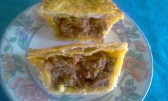 New Zealand Meat Pies with Wagyu Beef Recipe by Double8CattleCompany -  Cookpad