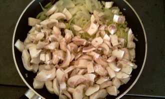 Široké rezance so šampiňónmi a avokádom (fotorecept) - obrázok 5