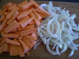 Cvikla pečená so sladkými zemiakmi (fotorecept) - obrázok 2