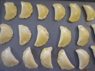 Pečené pirohy plnené s feta syrom (fotorecept) - obrázok 5
