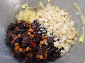 Vianočný koláč s ananásom a macadamia orieškami (fotorecept) - obrázok 4