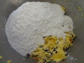 Vianočný koláč s ananásom a macadamia orieškami (fotorecept) - obrázok 5