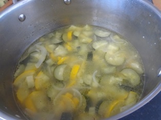 Cukinová polievka so zemiakovými pirohami (fotorecept) - obrázok 7