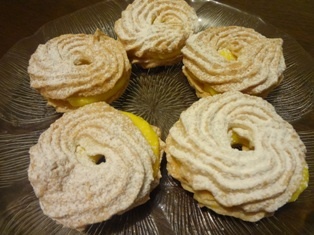 Malé kokosové bábovky plnené citrónovým maslom (fotorecept) - obrázok 9