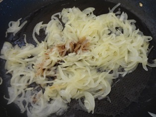 Cibuľovo-cuketová pizza (fotorecept) - obrázok 2